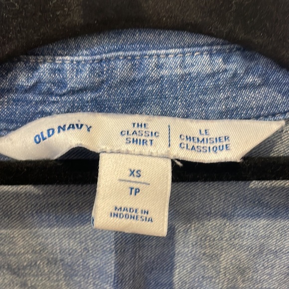 Old Navy Classic Medium-Wash Jean Shirt Women, xs - Picture 2 of 4
